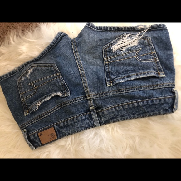 AE distresses shorts - Picture 2 of 2